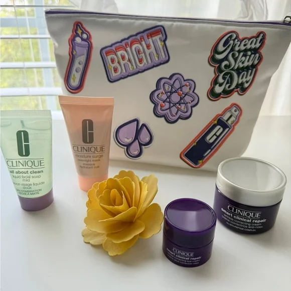 Clinique Skincare Deluxe Travel Set with Cosmetic Bag